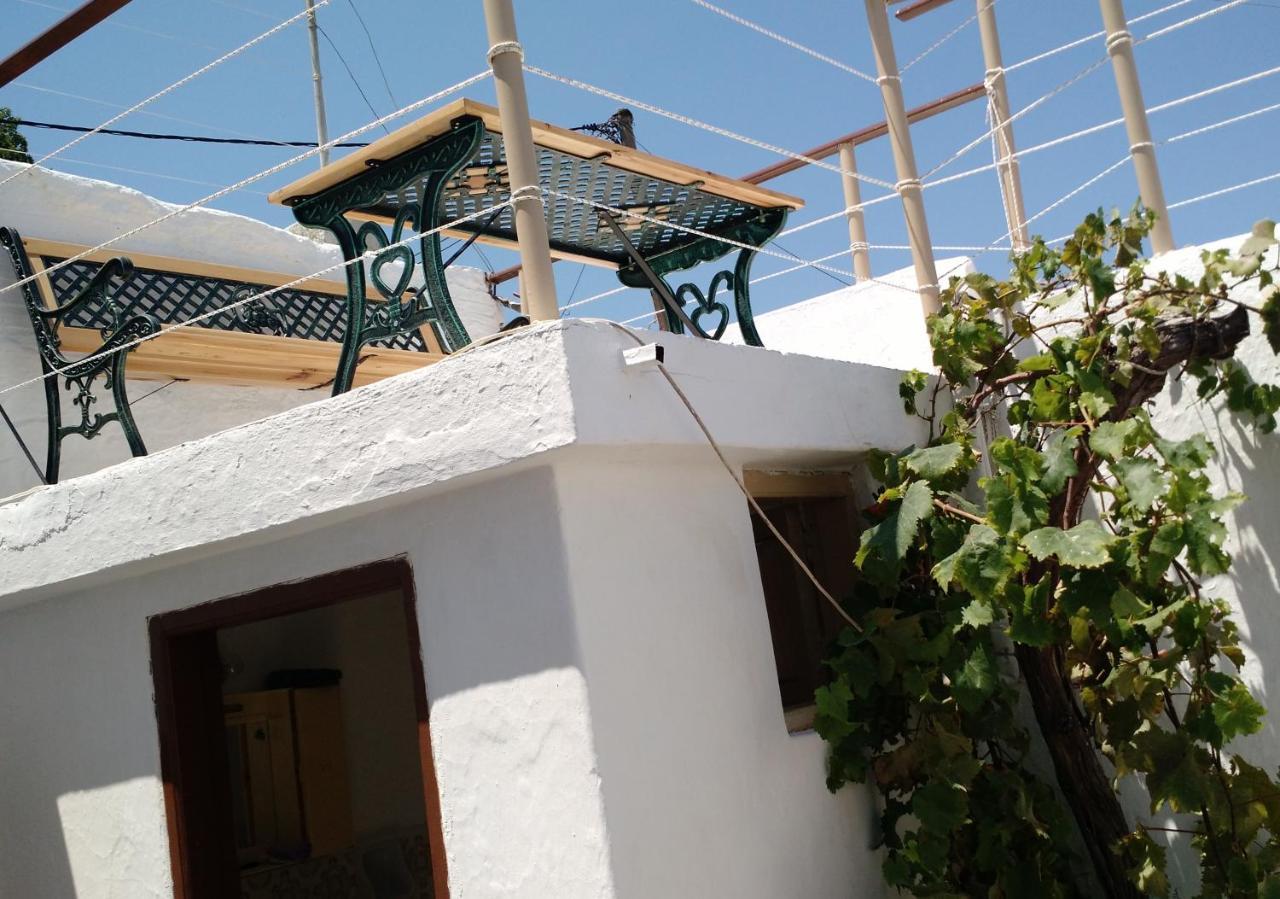 סימי Marthas Traditional House מראה חיצוני תמונה